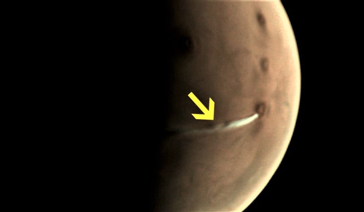 Una extraña nube blanca en Marte desata la polémica en las redes (Video)