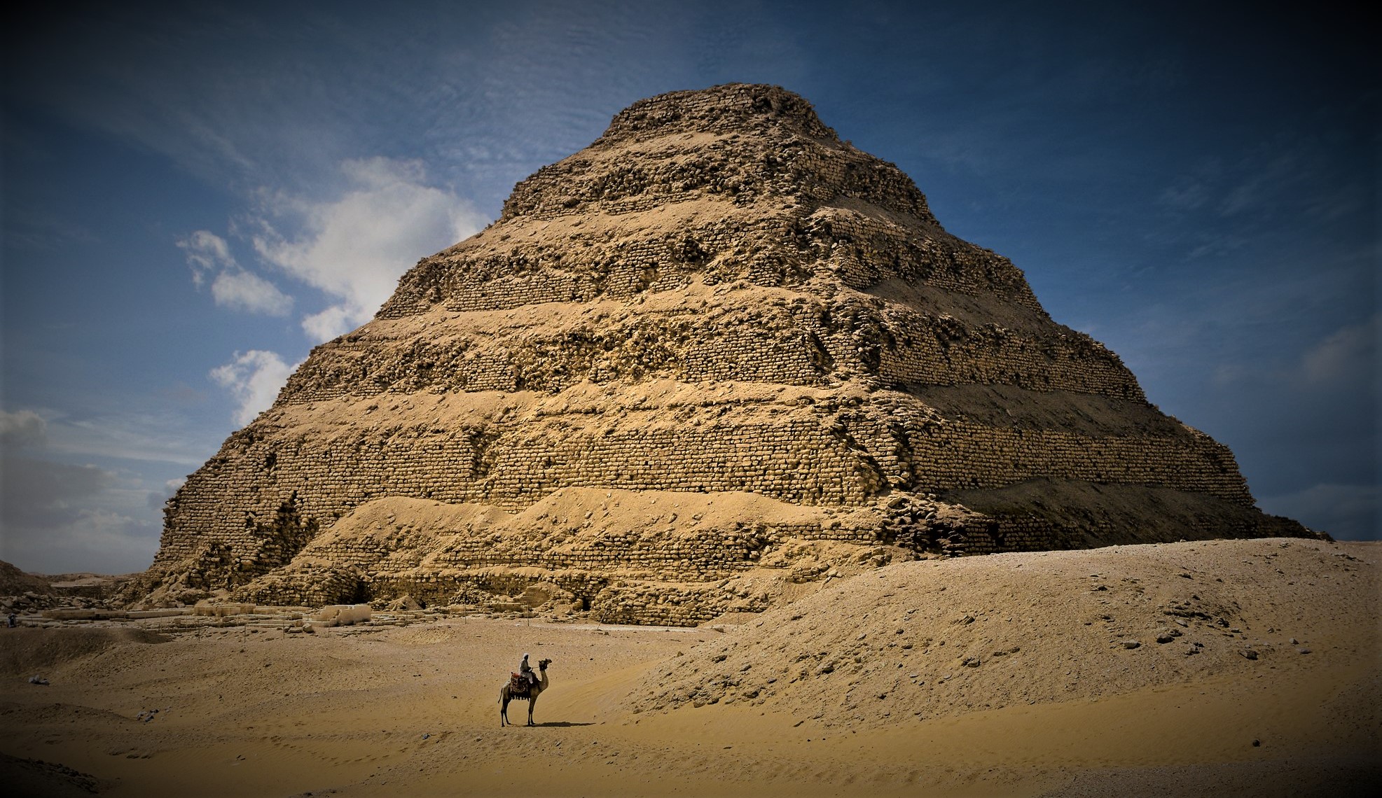 Los secretos de la pirámide escalonada de Zóser (Video)