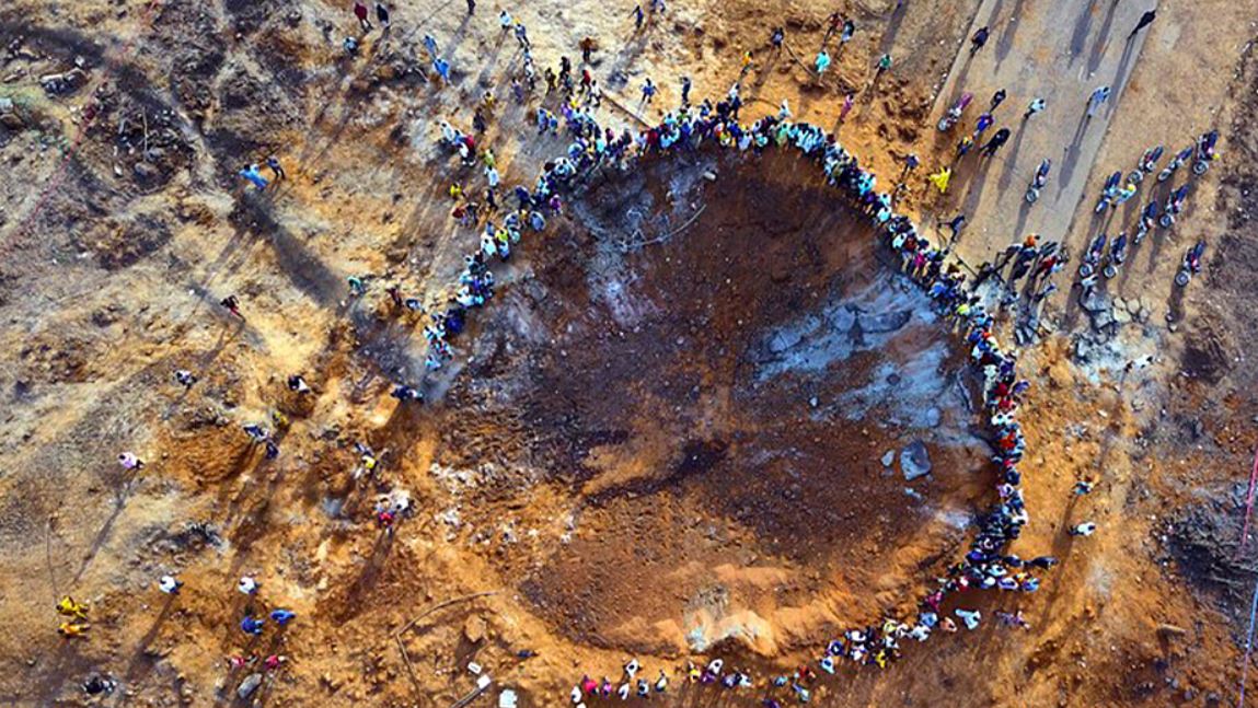 Cae un meteorito en Nigeria dejando un inmenso cráter (Video)