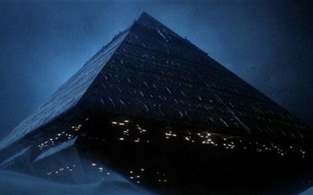 La colosal «pirámide negra» enterrada en Alaska (Video)