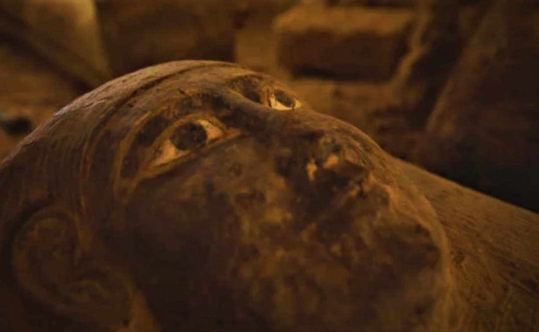 Descubren 13 sarcófagos intactos de 2.500 años de antigüedad en Egipto