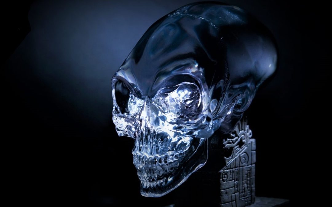 El misterio de las «cráneos extraterrestres» de cristal continúa (Video)