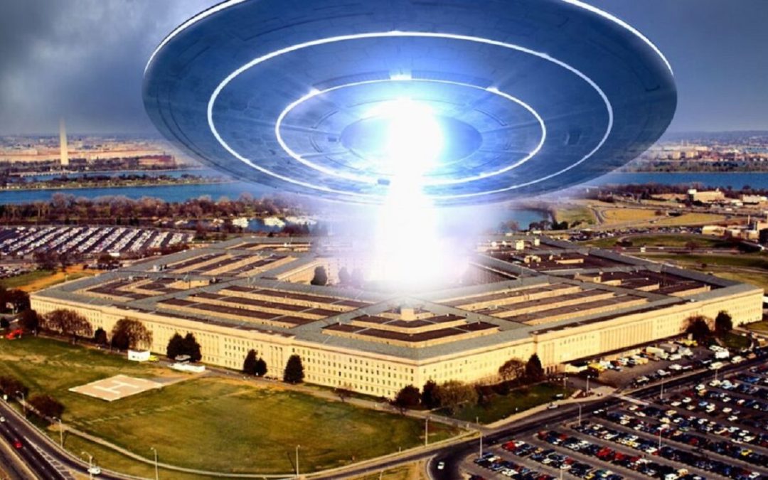 Informante del Pentágono: «El gobierno de EE.UU. publicará documentos OVNI en Verano»