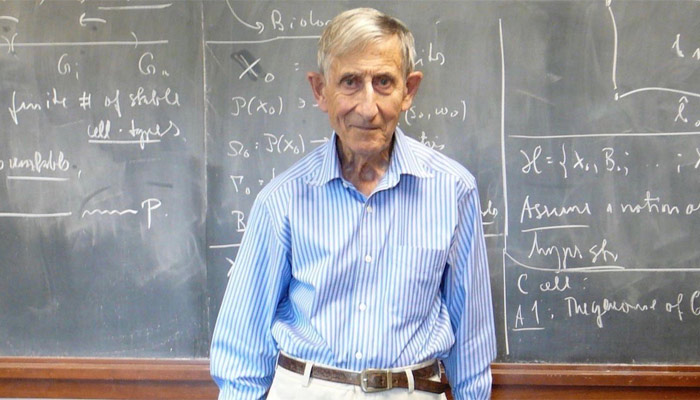 Freeman Dyson: «Un Arca de Noé espacial para sembrar vida en el Universo»