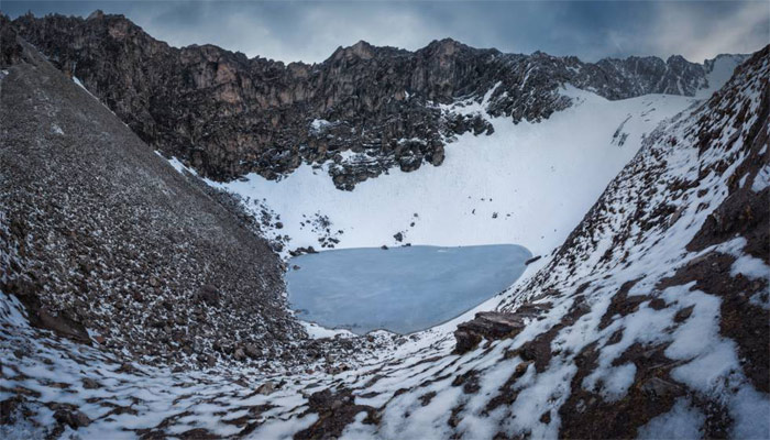El Lago de los Esqueletos: El misterio de cientos de cadáveres humanos sumergidos