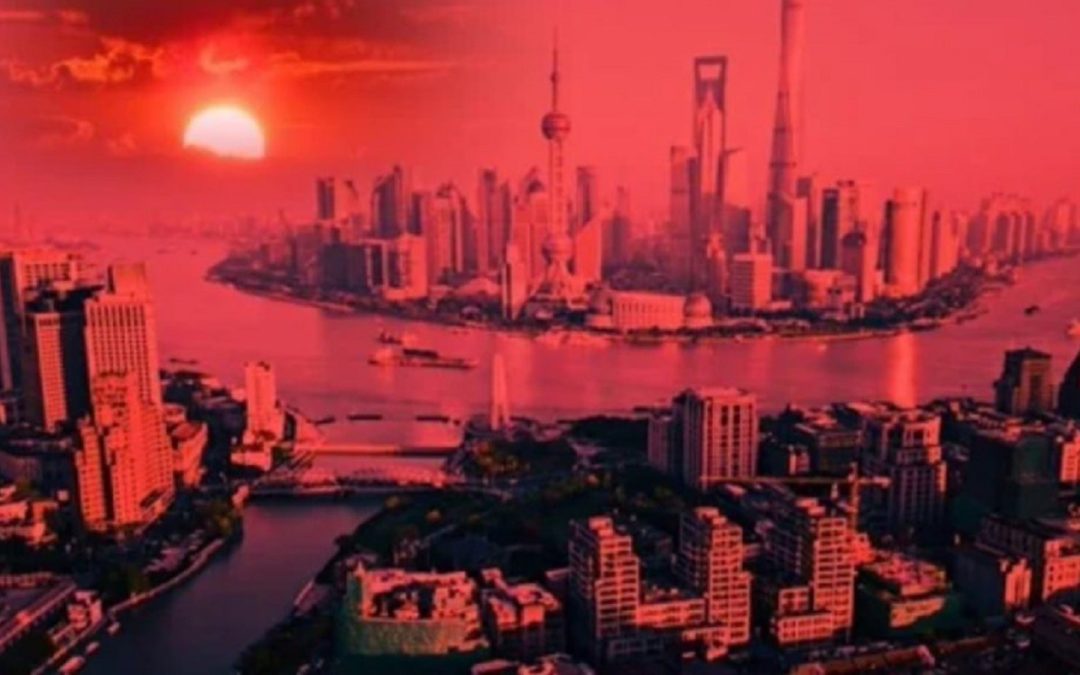 Fenómeno insólito: el cielo se tiñó de rojo sangre en China (Video)