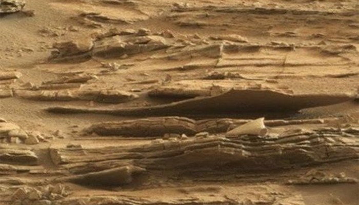 Objeto intrigante é capturado na superfície de Marte