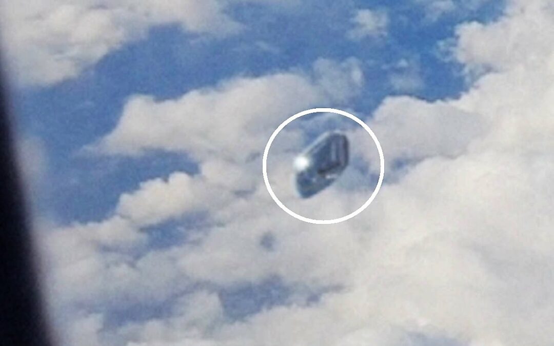 Piloto mexicano recibió un ‘mensaje extraterrestre’ en pleno vuelo